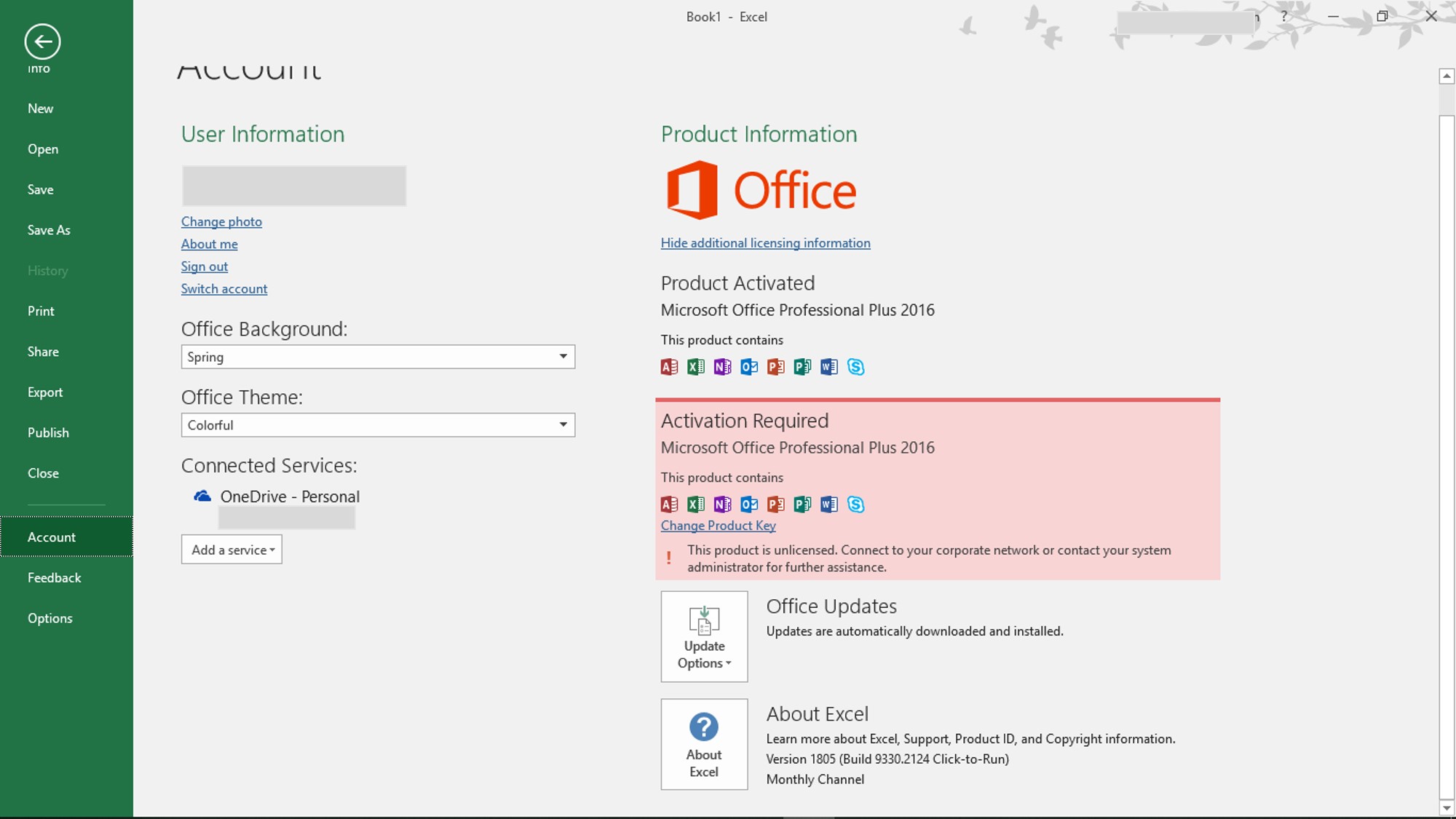 Office mostrando una licencia válida y otra que requiere activación